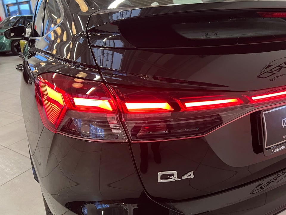 Audi Q4 e-tron 45 S-line Sportback 5d