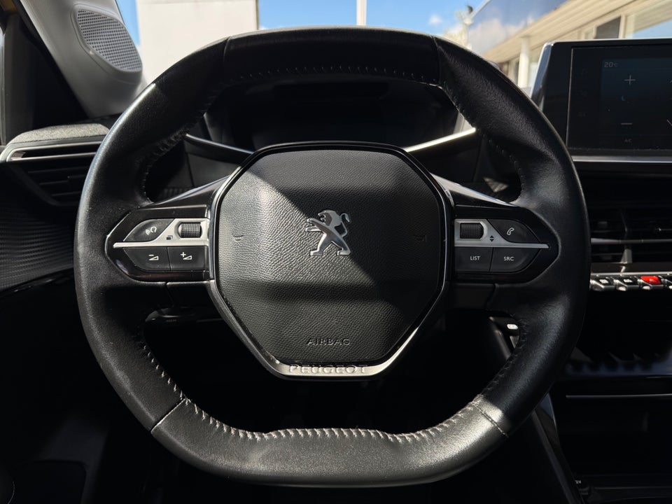 Peugeot 208 1,5 BlueHDi 100 Allure Sky 5d