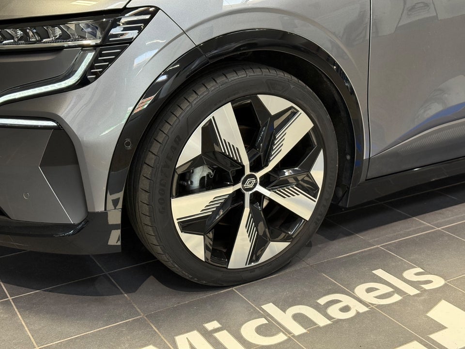 Renault Megane E-Tech 60 Techno 5d