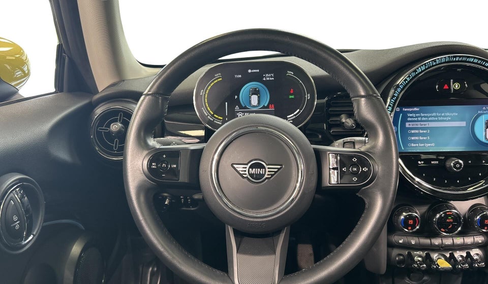 MINI Cooper SE Camden Edition 3d