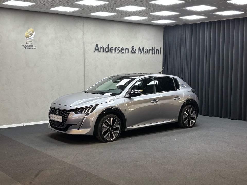 Peugeot e-208 50 GT Sky 5d