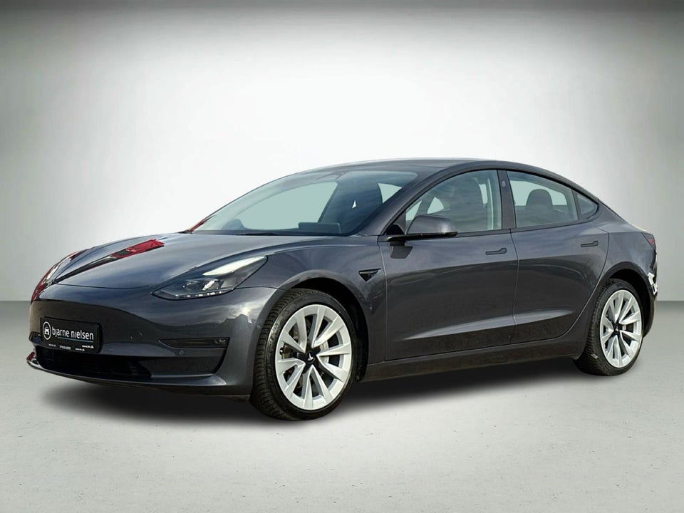 Tesla Model 3 Long Range AWD 4d