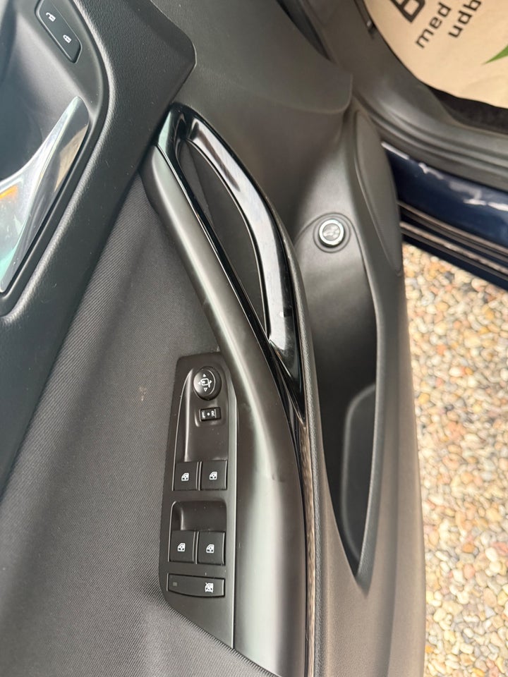 Opel Astra 1,6 T 200 Innovation Sports Tourer 5d