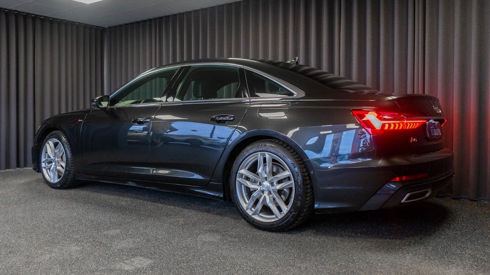 Audi A6 50 TFSi e S-line quattro S-tr. 4d