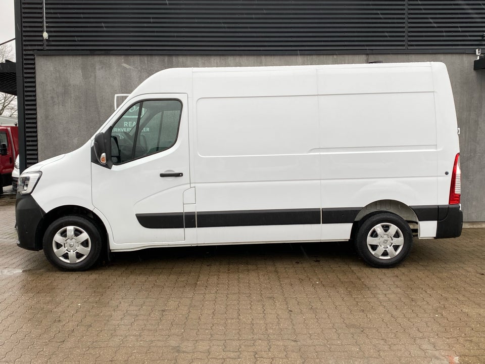 Renault Master III T33 2,3 dCi 145 L2H2 Kassevogn