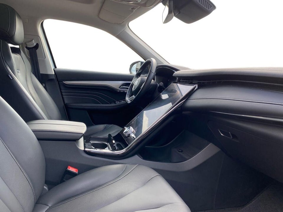 MG Marvel R Luxury 5d