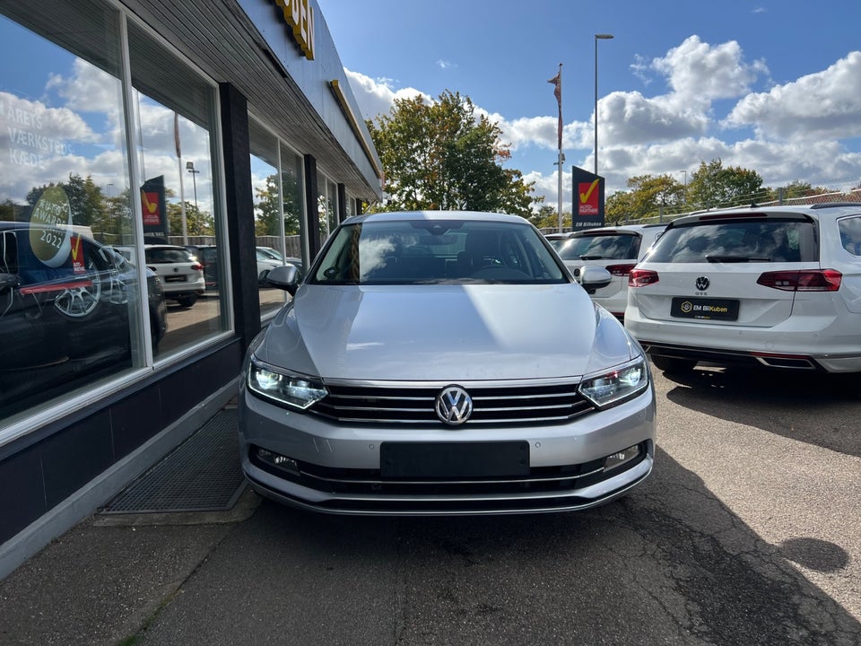 VW Passat 2,0 TDi 150 Comfortline Premium DSG 4d