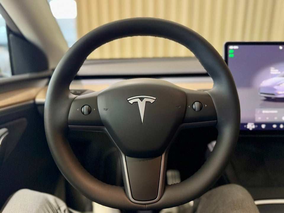 Tesla Model Y Performance AWD 5d