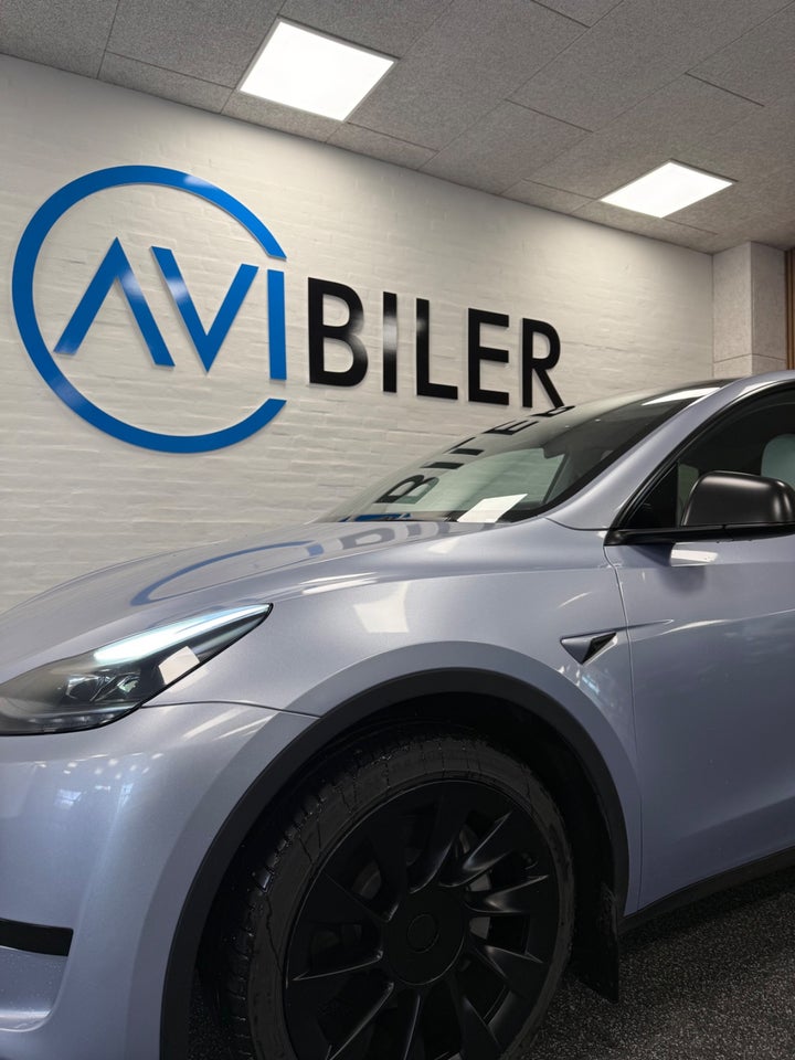 Tesla Model Y RWD 5d