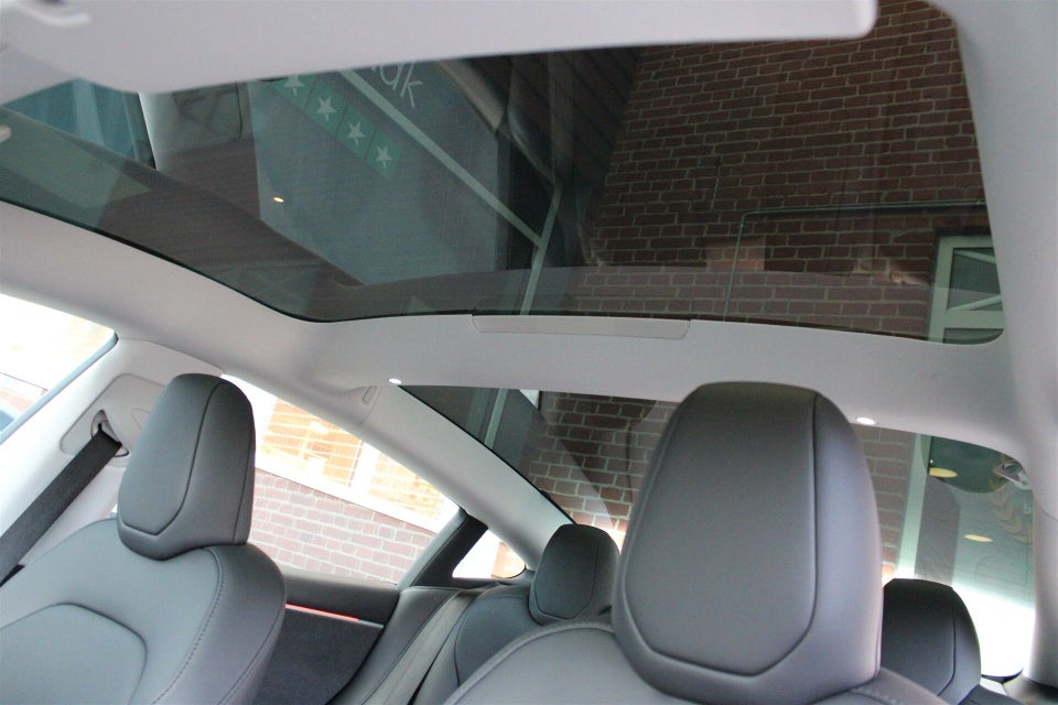Tesla Model 3 Long Range AWD 4d