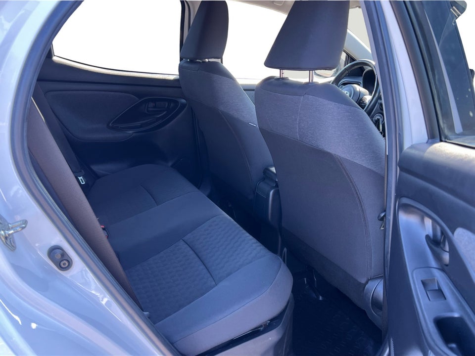 Toyota Yaris 1,5 Hybrid H3 Vision e-CVT 5d