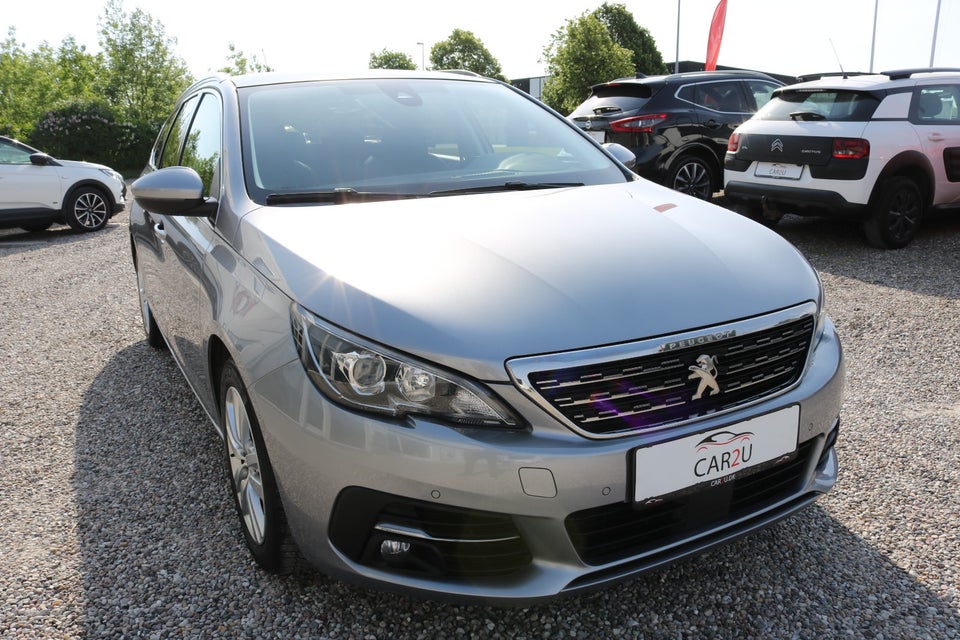 Peugeot 308 1,2 e-THP 130 Selection Sky SW 5d