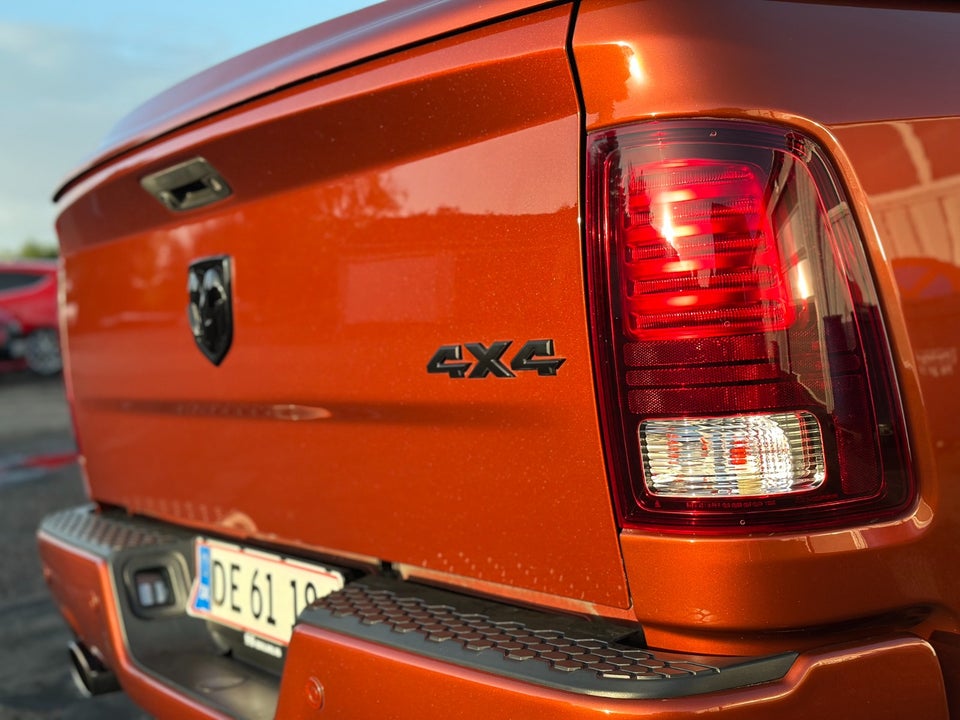 Dodge RAM 1500 5,7 V8 Longhorn Crew Cab aut. 4x4 4d