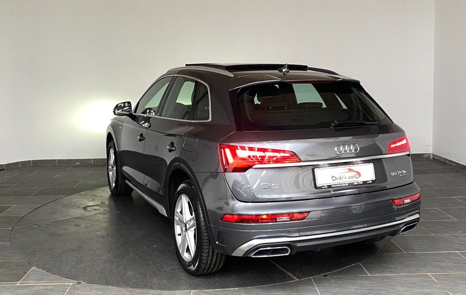 Audi Q5 50 TFSi e S-line quattro S-tr. 5d