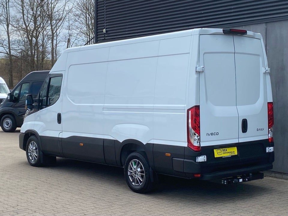 Iveco Daily 3,0 35S18 12m³ Van AG8