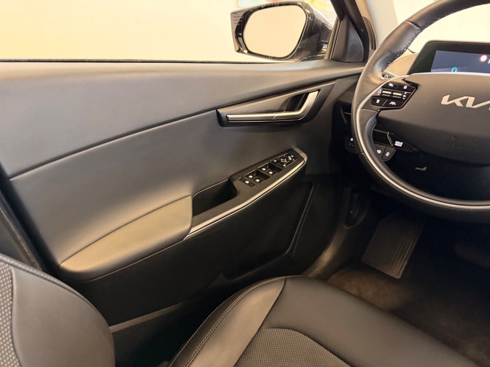 Kia EV6 77 Long Range 5d
