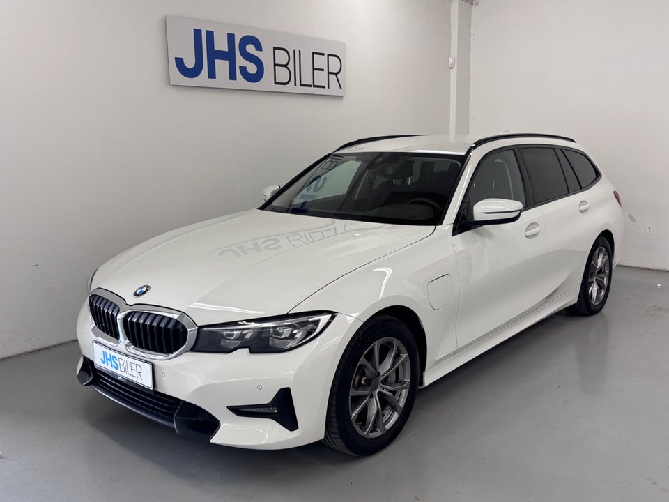 BMW 330e 2,0 Touring Sport Line aut. 5d