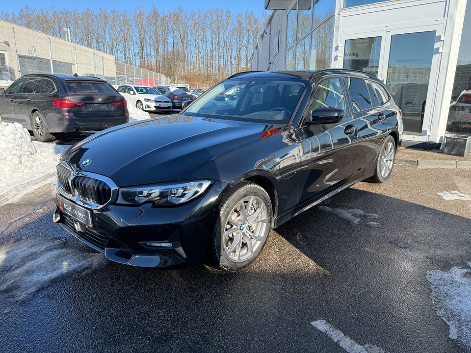 BMW 330e 2,0 Touring Sport Line aut. 5d