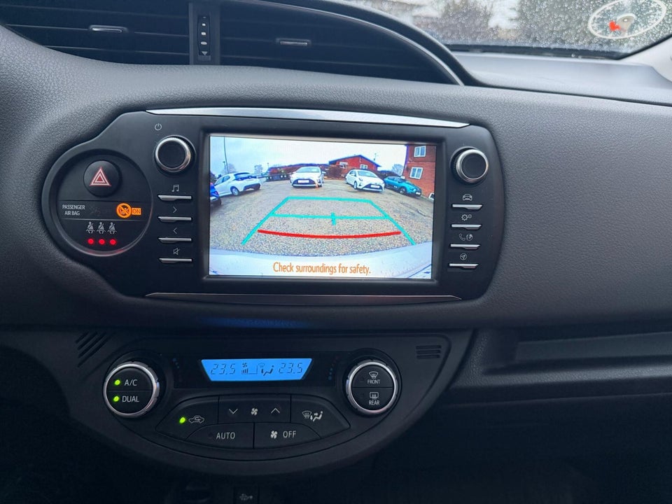 Toyota Yaris 1,5 Hybrid H2 e-CVT 5d