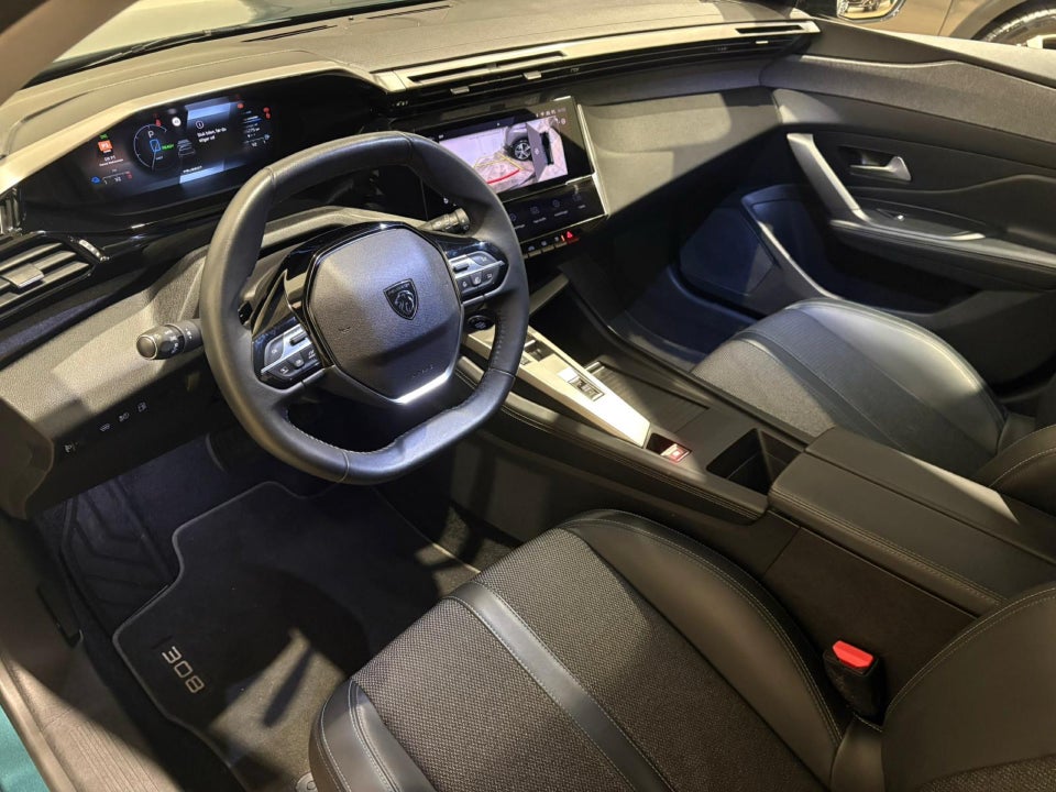 Peugeot 308 1,6 Hybrid First Selection+ SW EAT8 5d