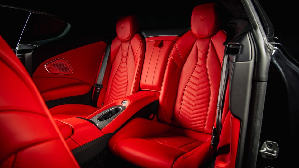 Maserati GranTurismo 3,0 V6 Trofeo aut. 2d