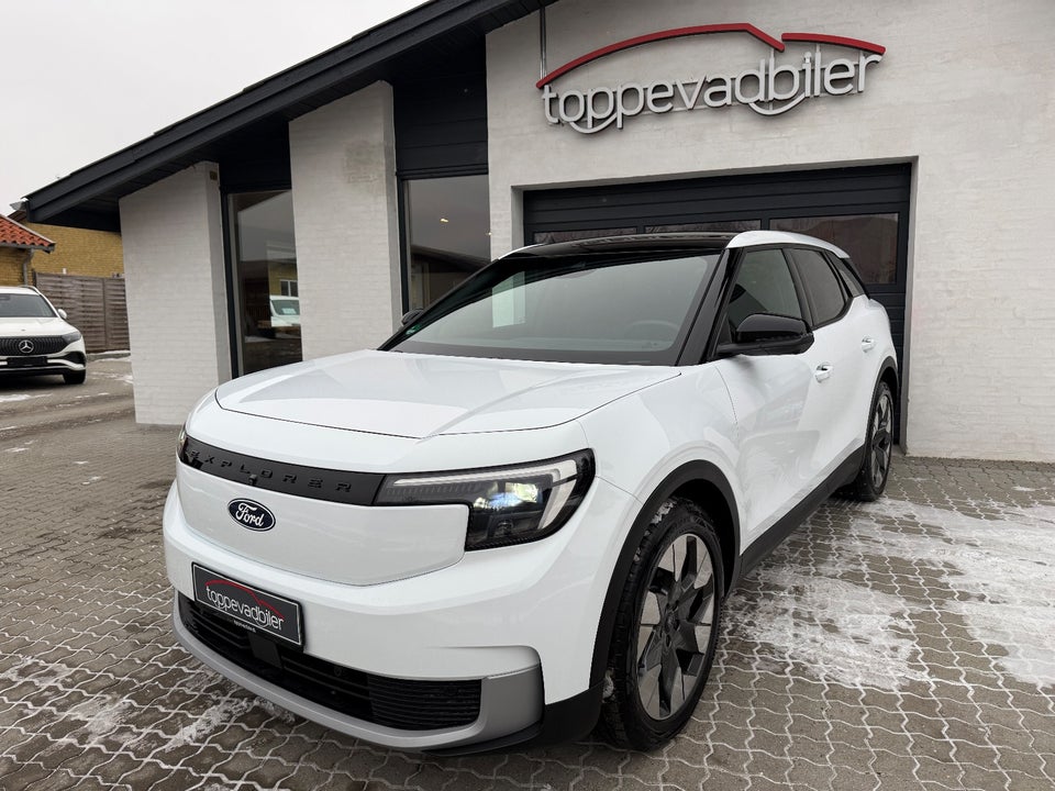 Ford Explorer 77 Premium Extended Range 5d