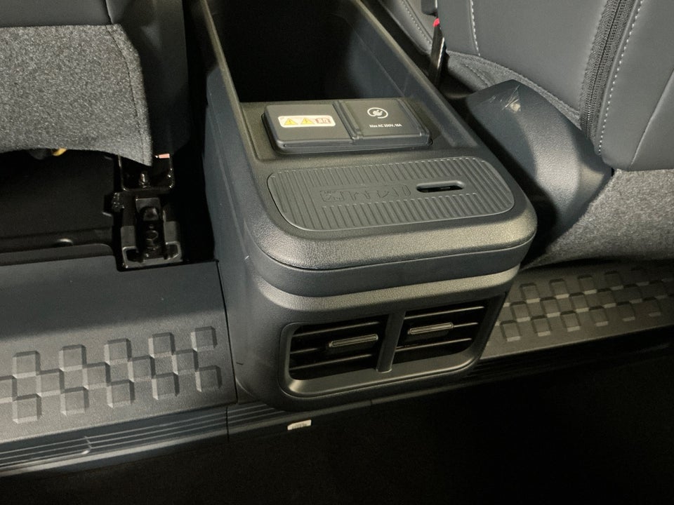 Kia PV5 71 Long Range Upgrade 5d