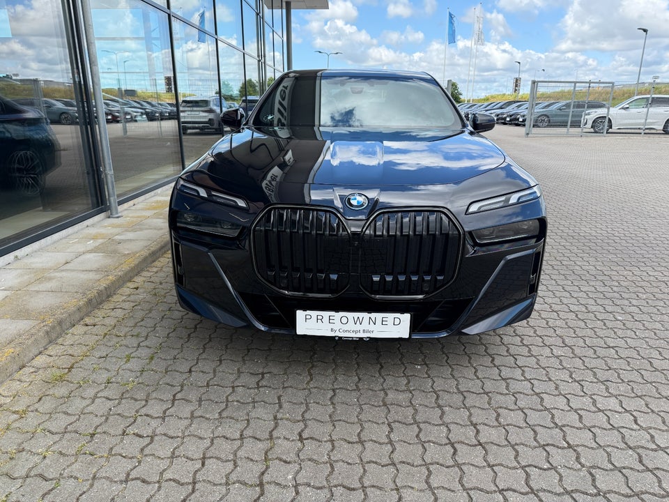 BMW i7 eDrive50 M-Sport 4d