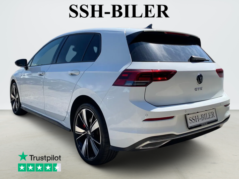 VW Golf VIII 1,4 GTE DSG 5d