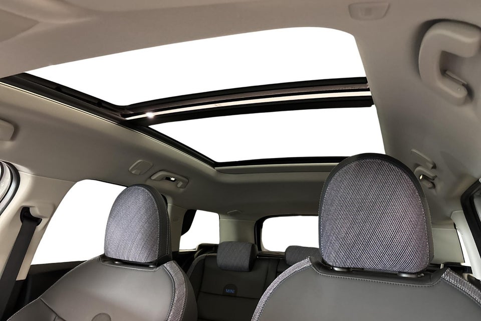 MINI Countryman E Classic Trim M 5d