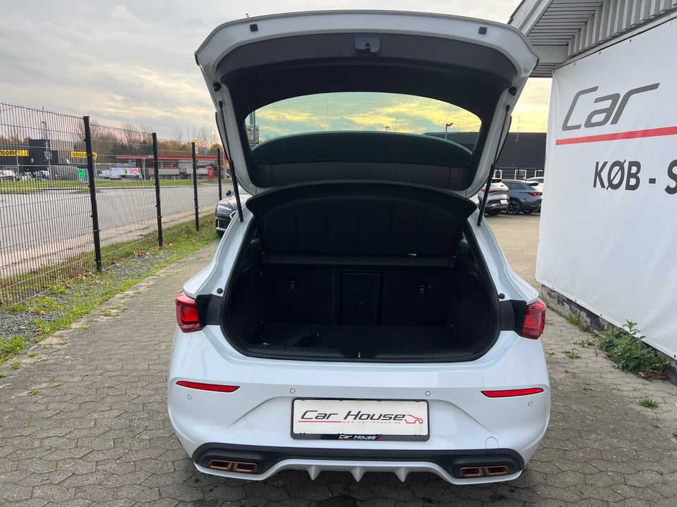 Cupra Leon 1,4 eHybrid VZ DSG 5d