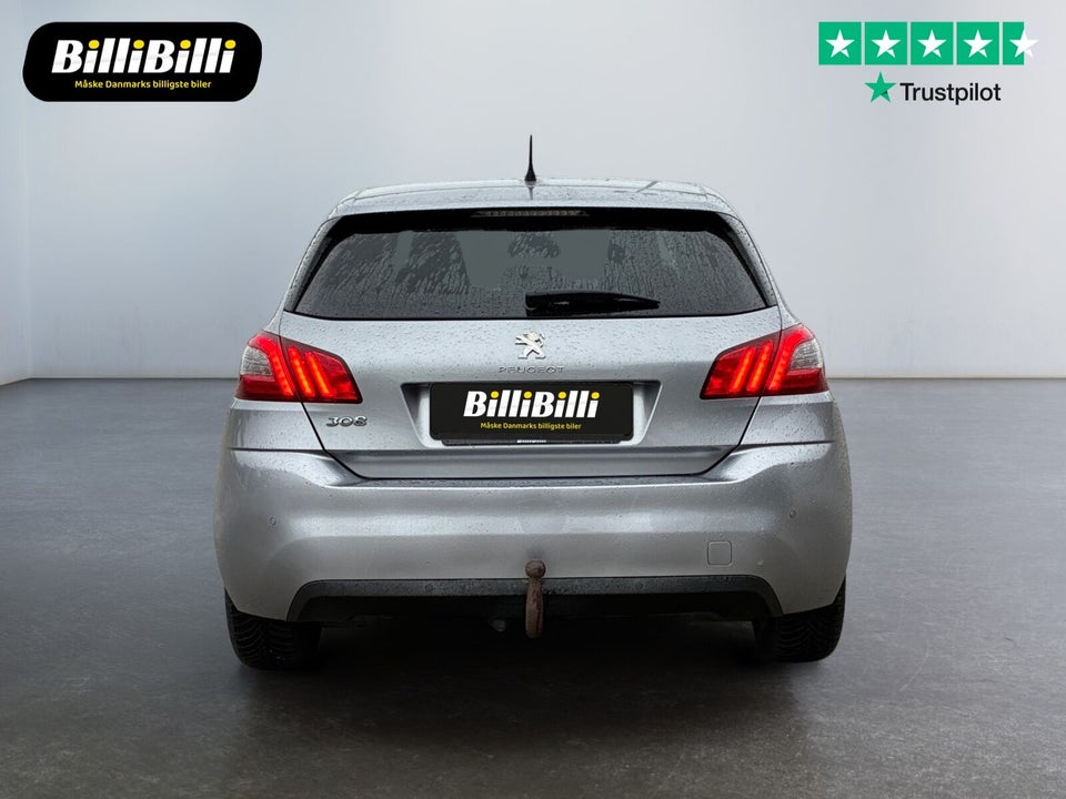 Peugeot 308 1,5 BlueHDi 130 Style+ 5d