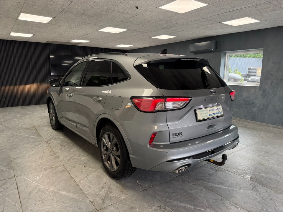 Ford Kuga 2,5 PHEV ST-Line CVT 5d