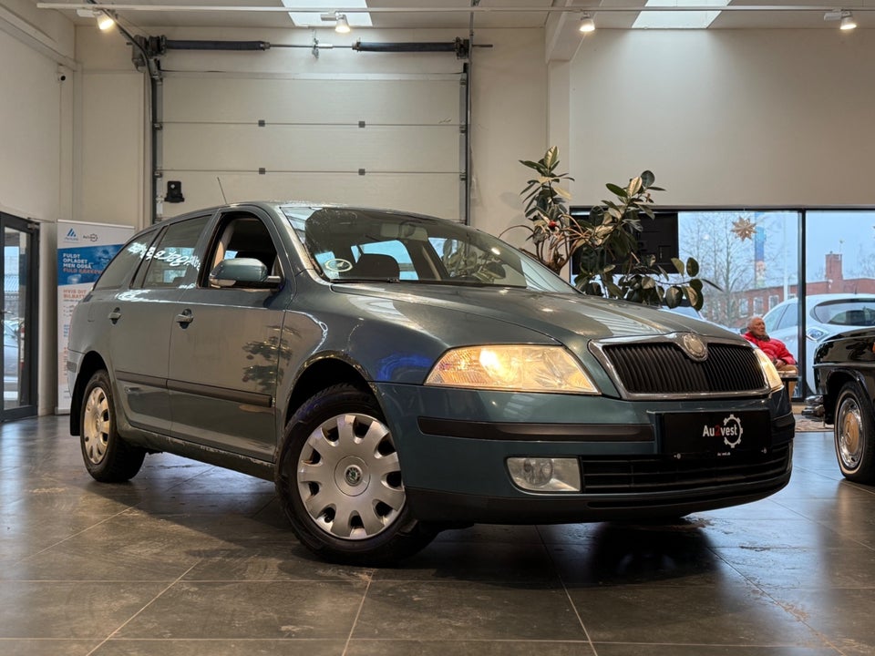 Skoda Octavia 2,0 TDi Ambiente 5d