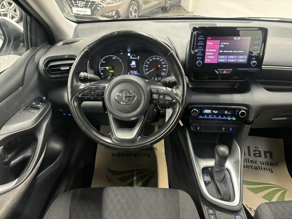 Toyota Yaris 1,5 Hybrid Essential e-CVT 5d