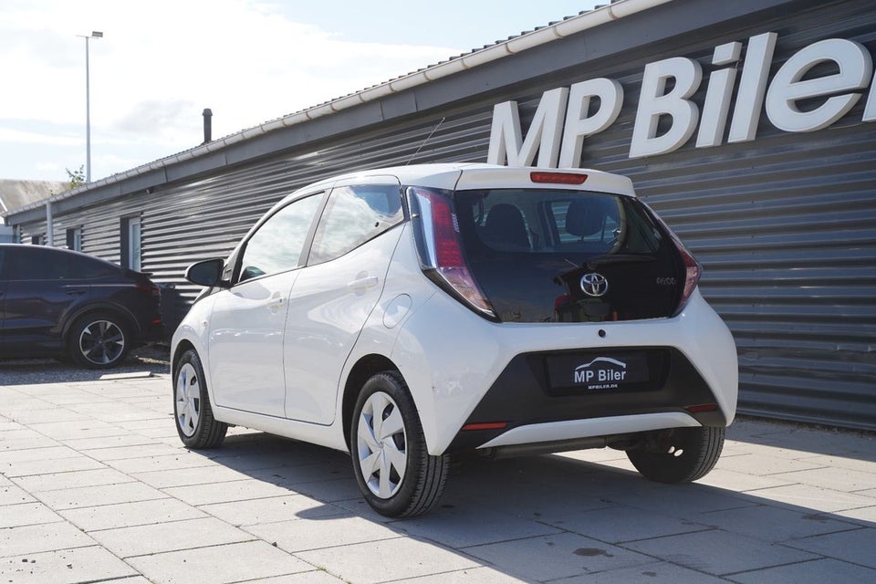 Toyota Aygo 1,0 VVT-i x-play 5d