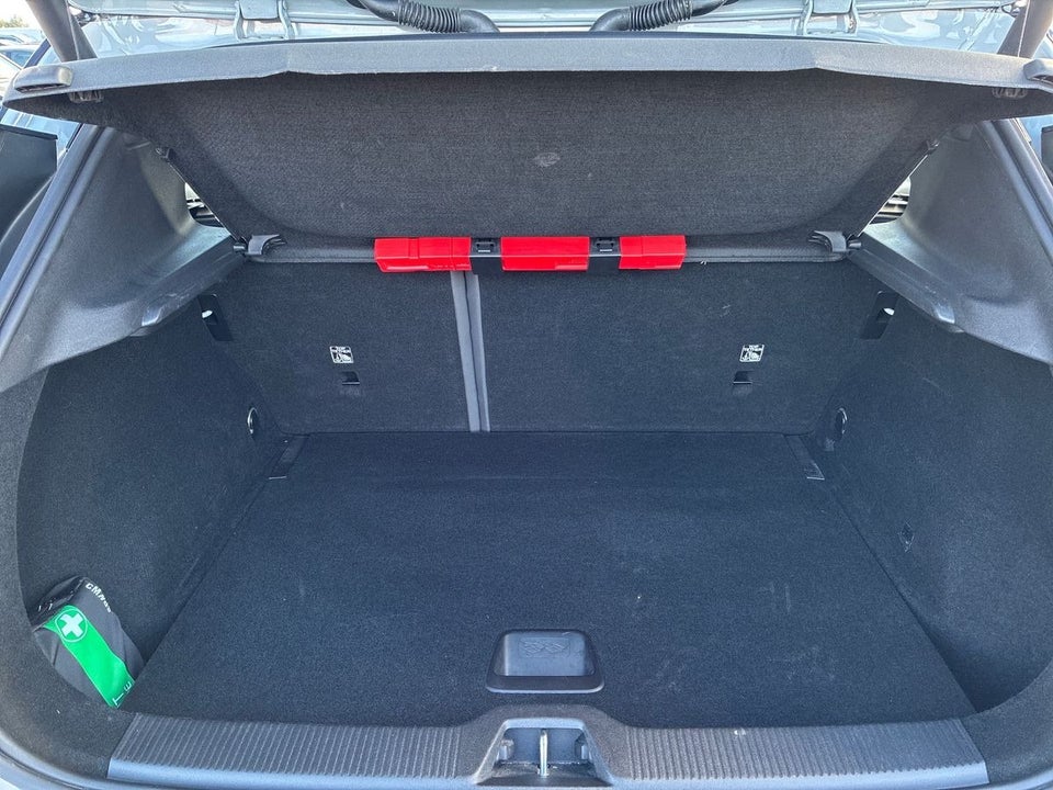 Volvo EX30 Extended Range Plus 5d