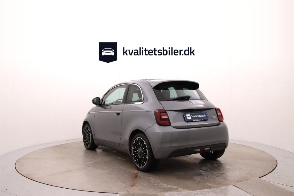 Fiat 500e 42 Icon 3d