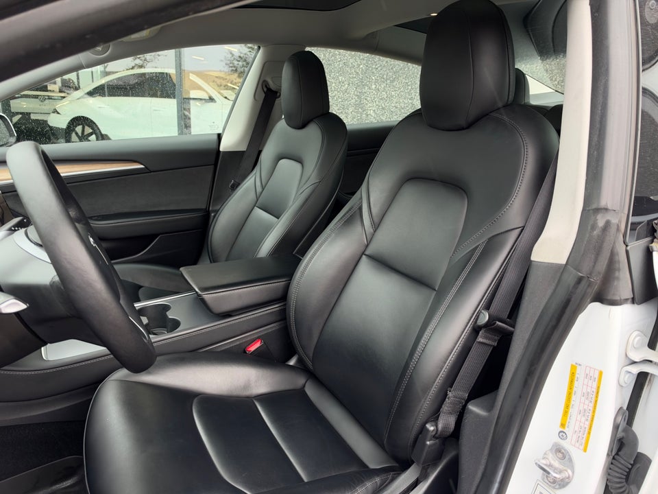 Tesla Model 3 Performance AWD 4d