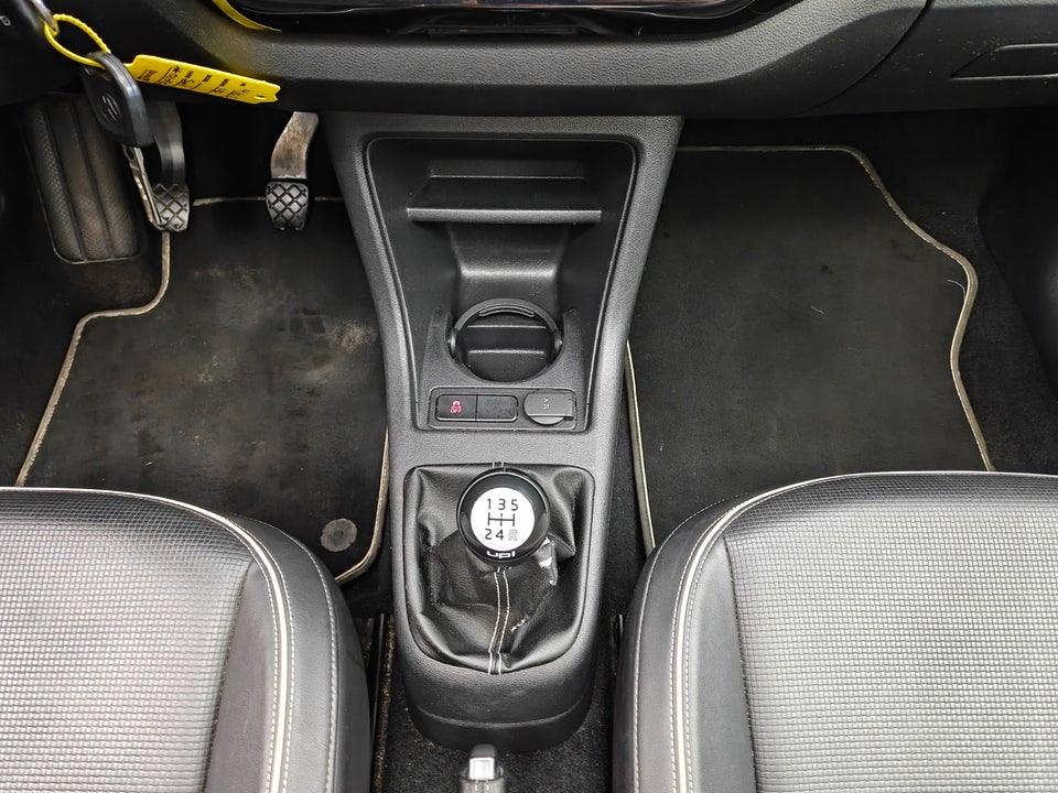 VW Up! 1,0 75 Black Up! 5d