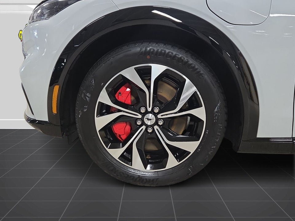 Ford Mustang Mach-E 98 Extended Range AWD 5d