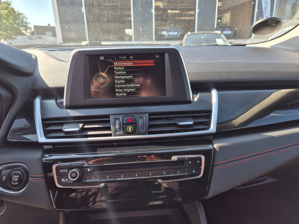 BMW 218d 2,0 Active Tourer Advantage 5d