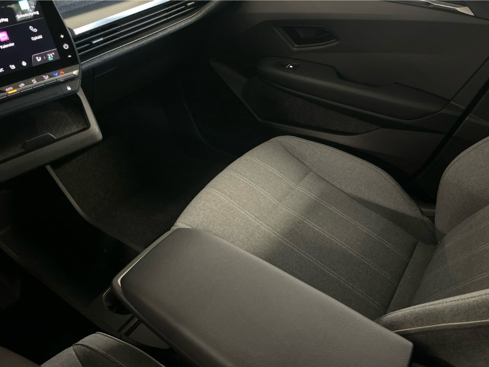 Renault Megane E-Tech 40 Equilibre 5d