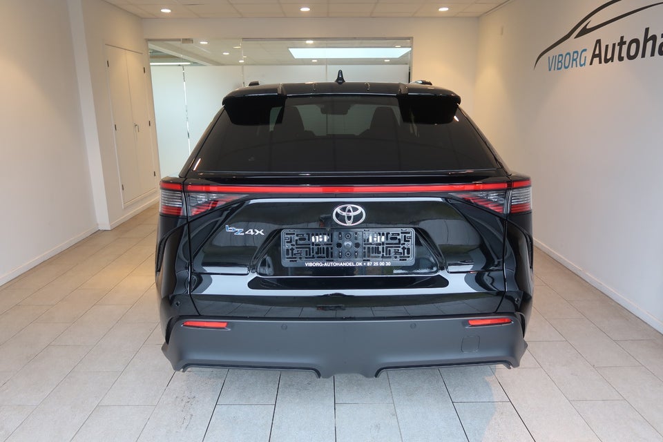 Toyota bZ4X Executive 5d