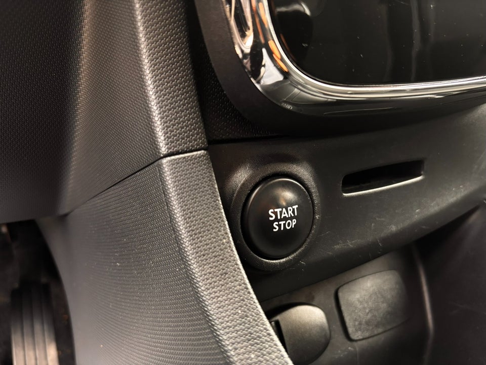 Renault Clio IV 0,9 TCe 90 Expression 5d