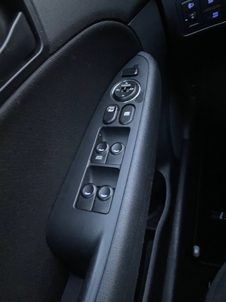 Hyundai i30 1,6 CRDi 90 Comfort Eco 5d