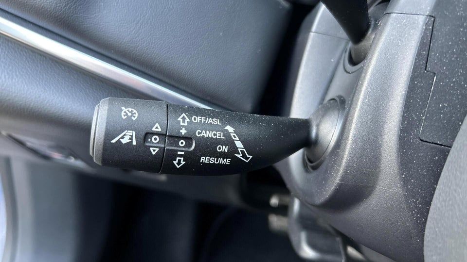 MG Marvel R Luxury 5d