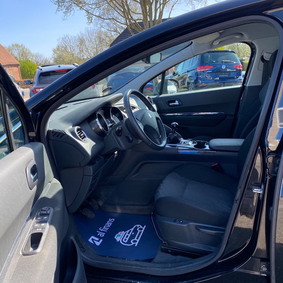 Peugeot 3008 2,0 HDi 150 Active 5d