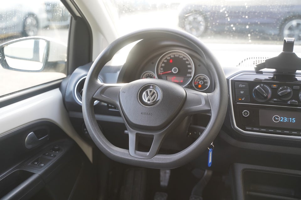 VW Up! 1,0 MPi 60 Move Up! BMT 5d