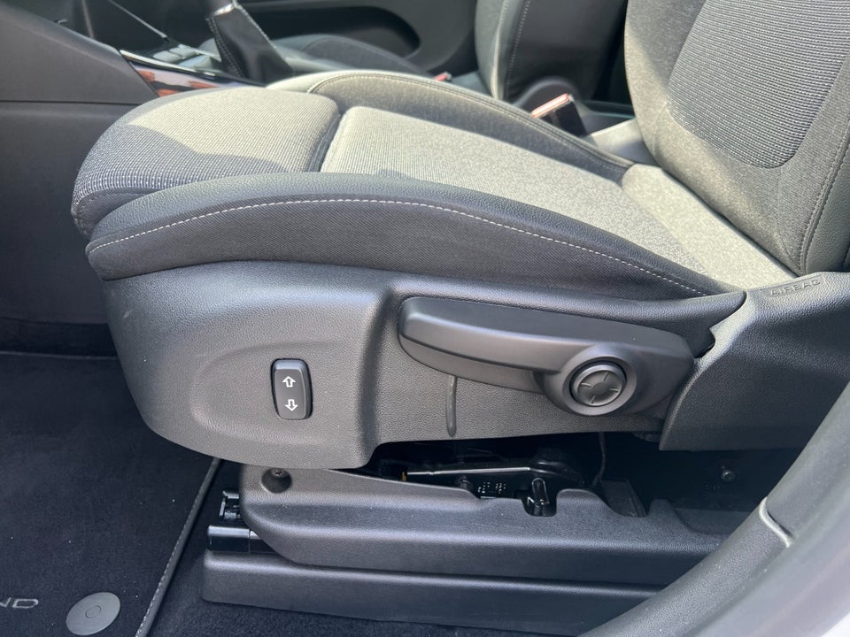 Opel Crossland 1,2 First Edition 5d